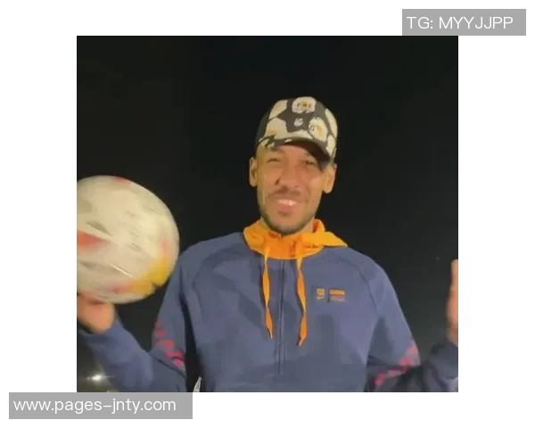 巴萨冬窗引援策略宁缺毋滥力求重现奥巴梅扬成功案例