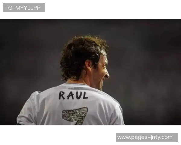 西超杯历史进球榜揭晓梅西14球领跑本泽马紧随其后莱万位列第三 西超杯历史进球榜揭晓梅西14球领跑本泽马紧随其后莱万位列第三